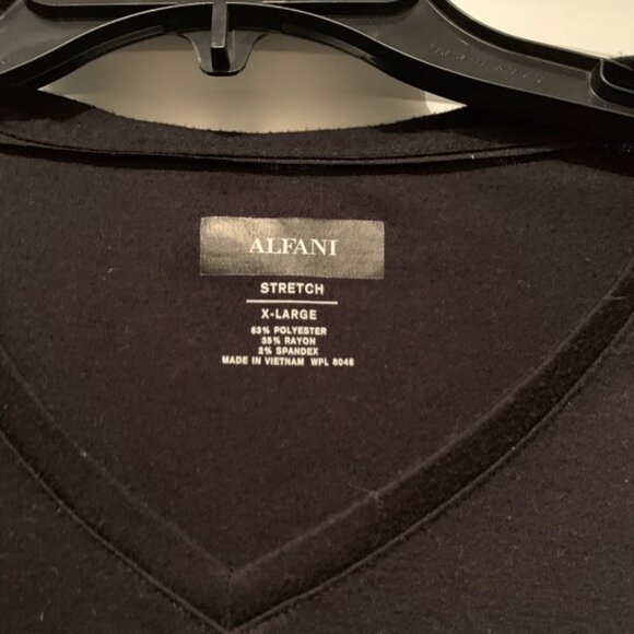 Set of 2- Men’s Alfani V-Neck T-Shirts - Picture 4 of 5